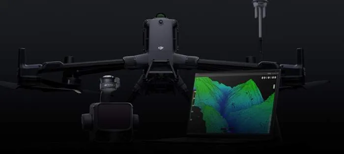 Controlador de vuelo y equipo t&eacute;cnico de operaci&oacute;n de drones en Hermosillo
